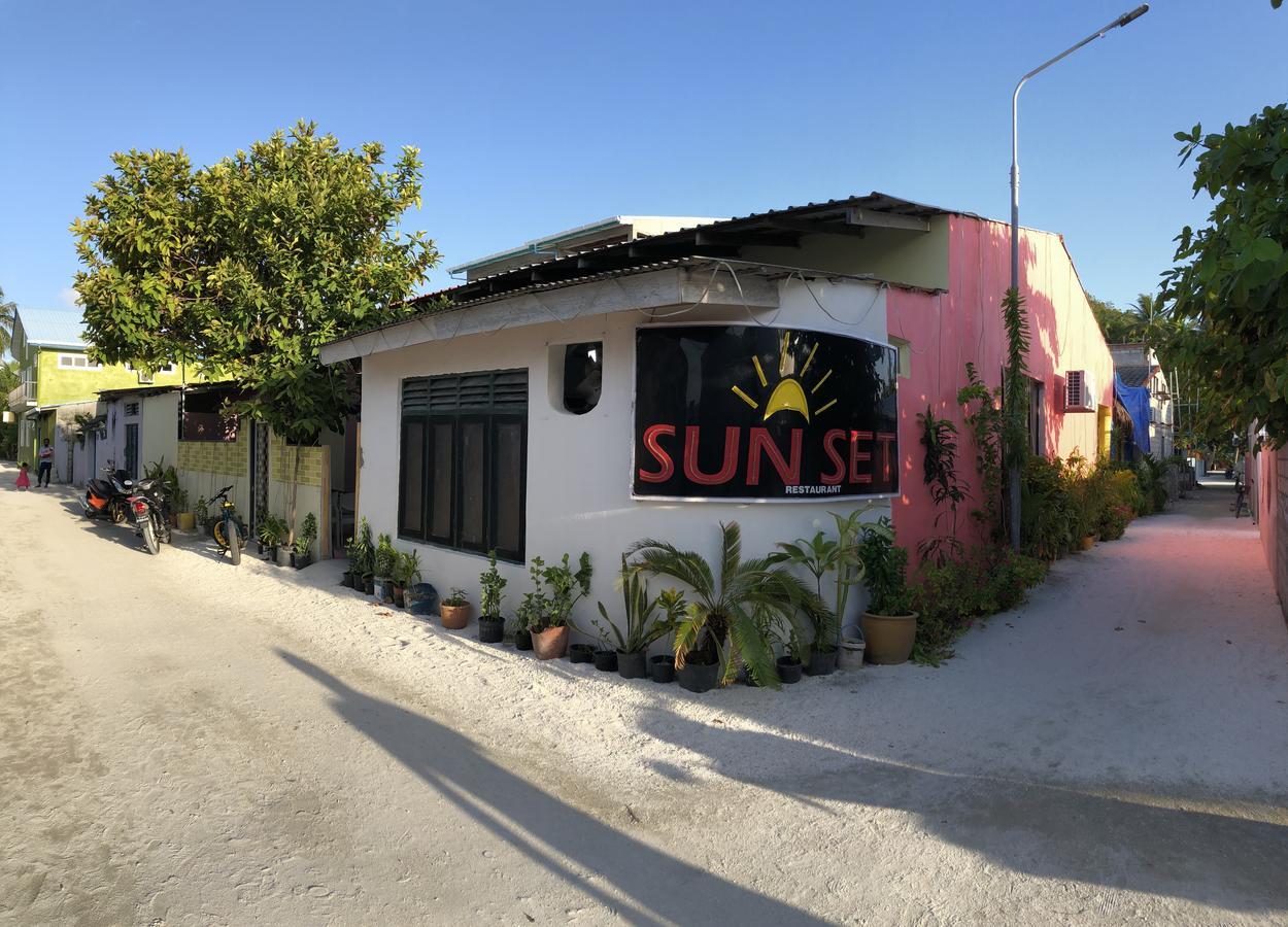 Sunset Holidays Хураа Экстерьер фото